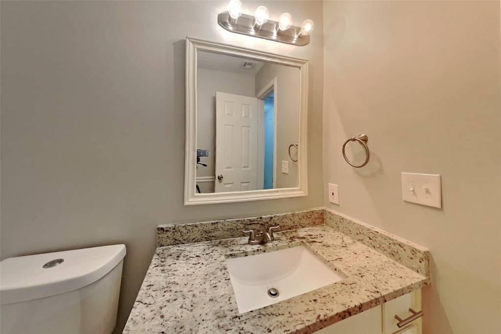 18138 Garden Manor Drive - Photo 13
