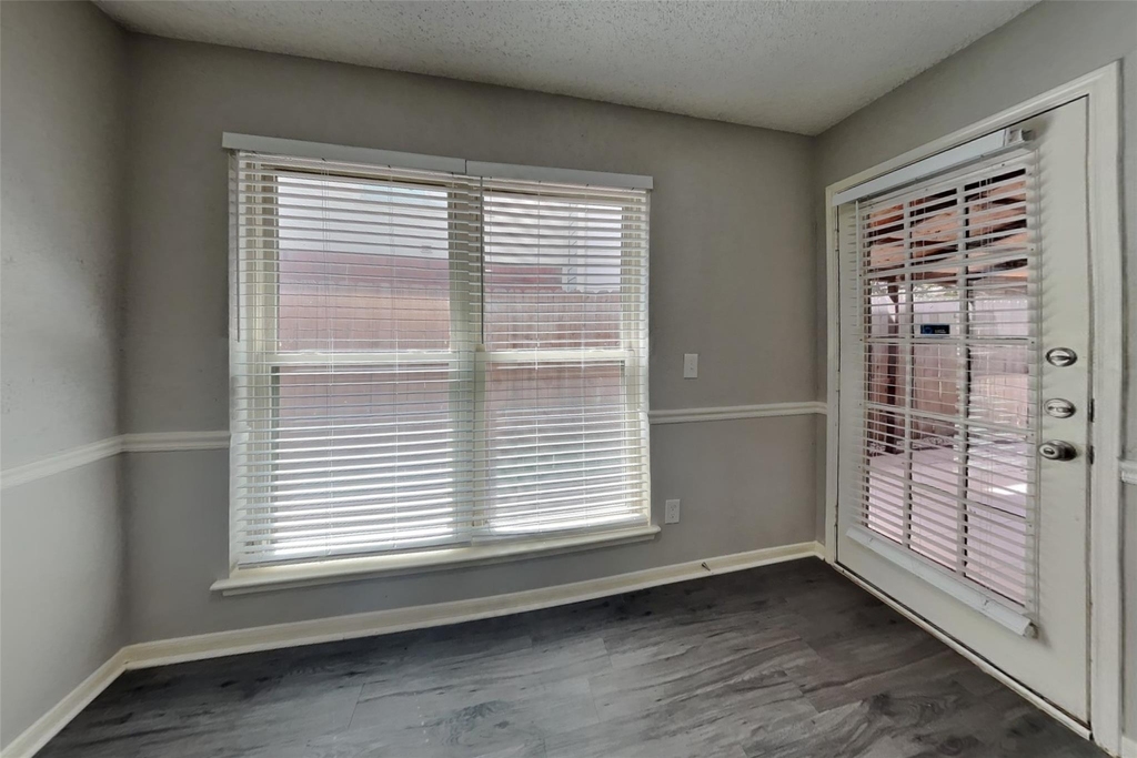 18138 Garden Manor Drive - Photo 5