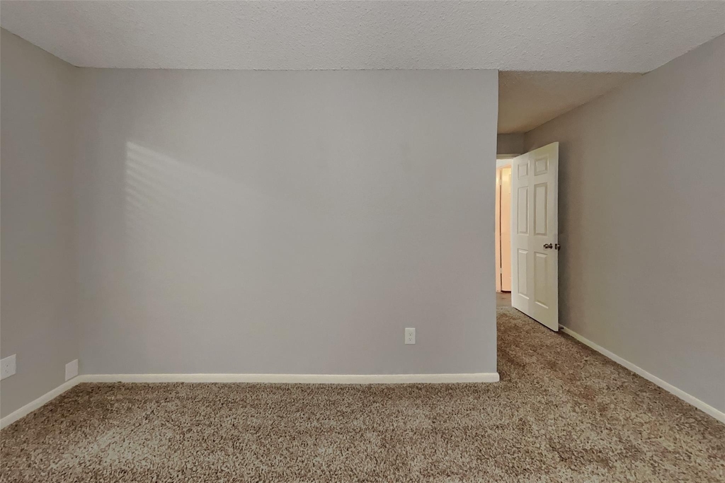 18138 Garden Manor Drive - Photo 8