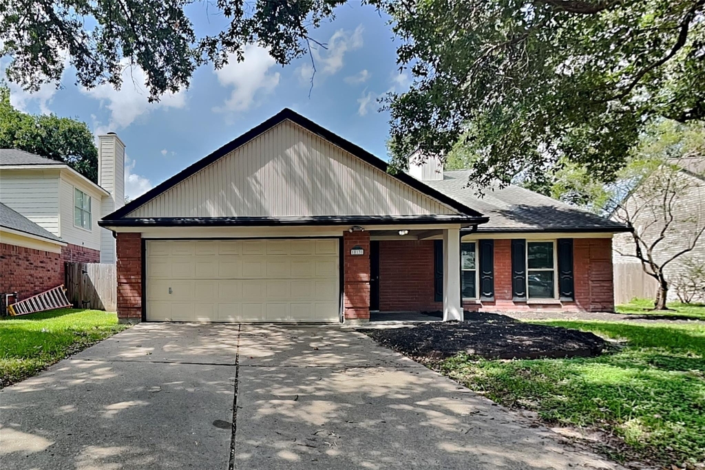 18138 Garden Manor Drive - Photo 0
