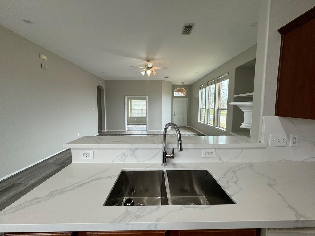 13196 Miller Lane - Photo 9