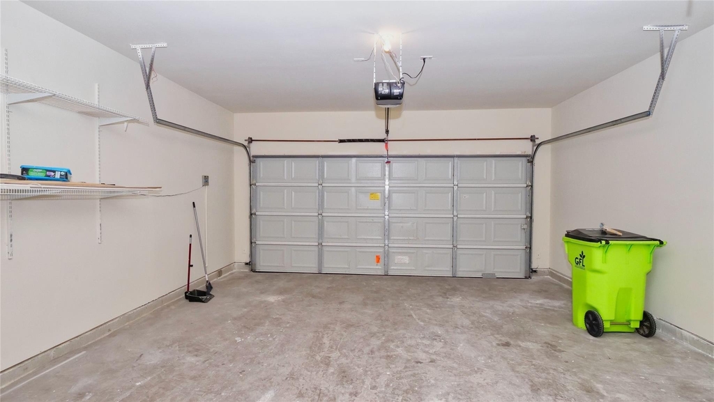 25206 Bright Hollow Lane - Photo 14