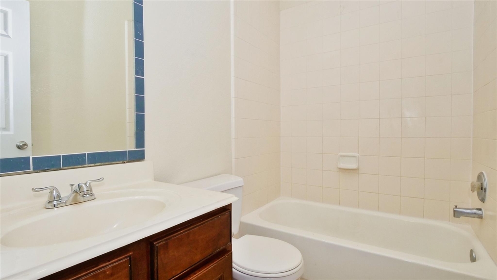25206 Bright Hollow Lane - Photo 11