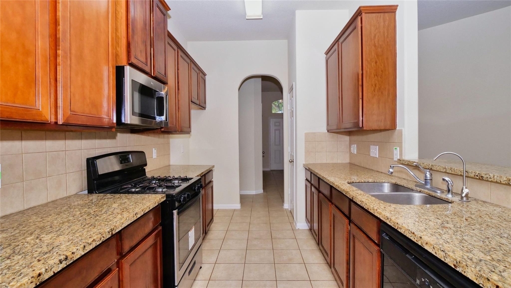 25206 Bright Hollow Lane - Photo 2