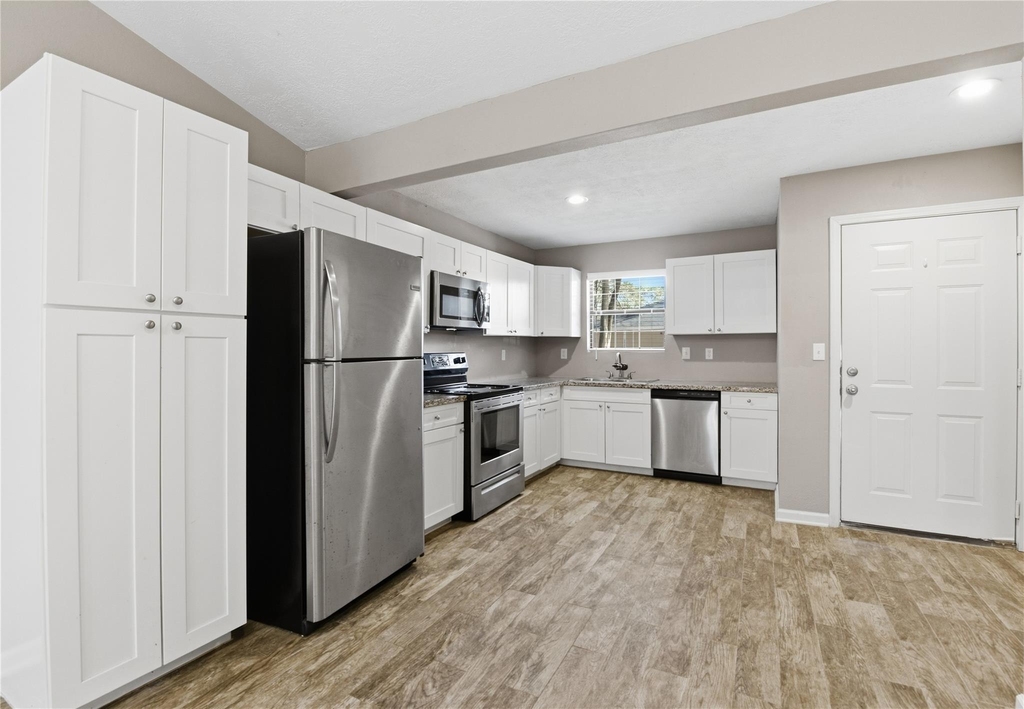 3424 Balboa Circle - Photo 14