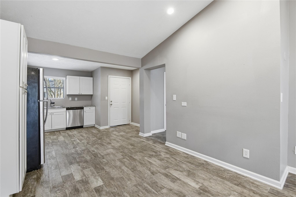 3424 Balboa Circle - Photo 11