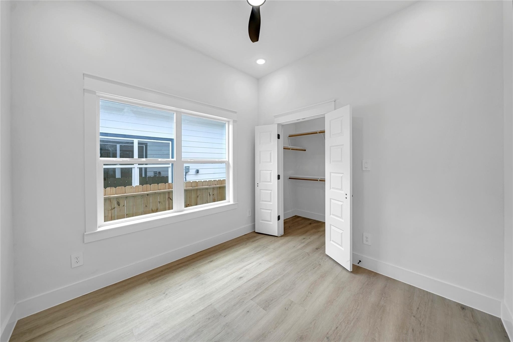 4834 Higgins Street - Photo 23