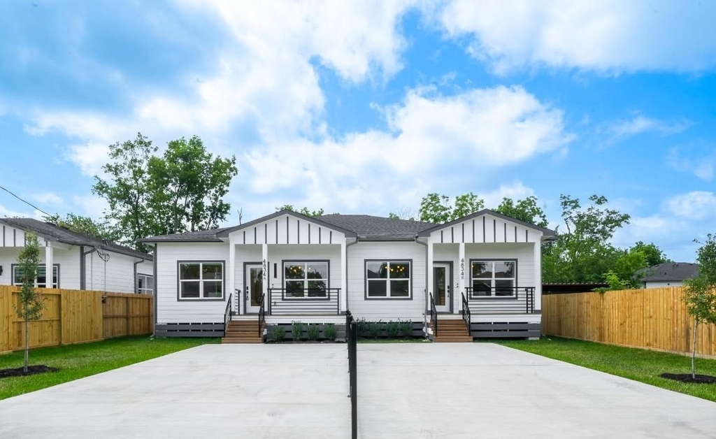 4834 Higgins Street - Photo 32