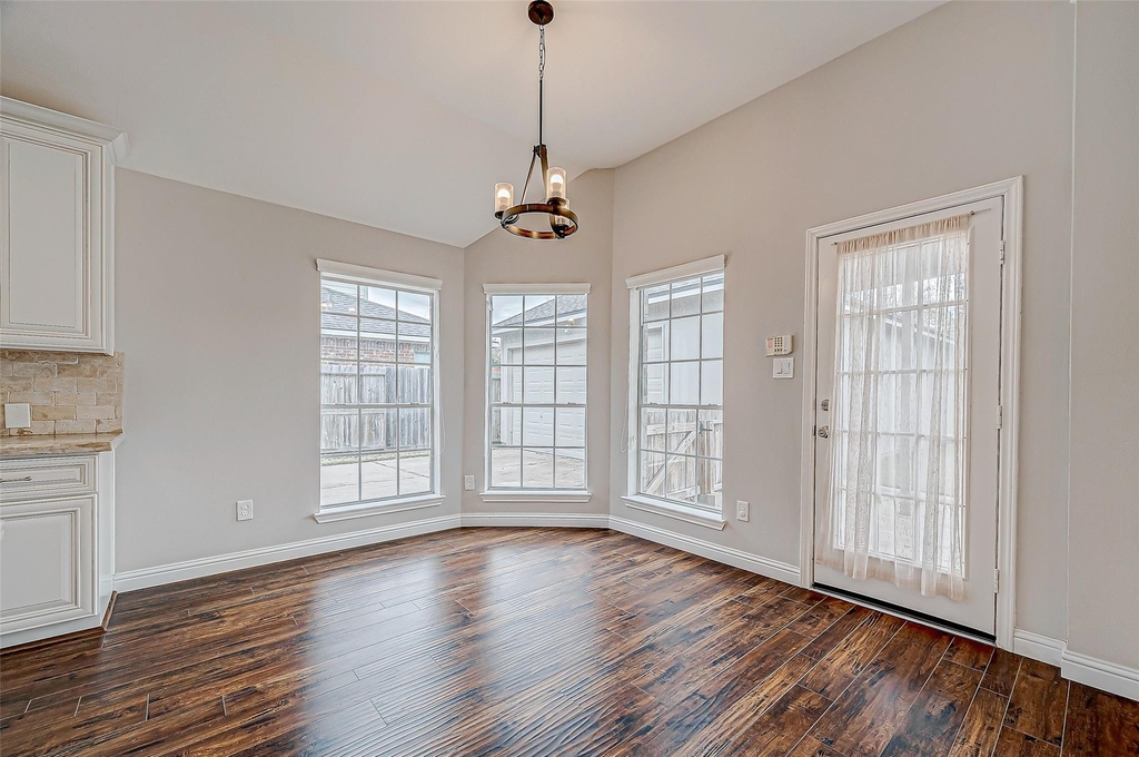 5410 Portage Rock Lane - Photo 12