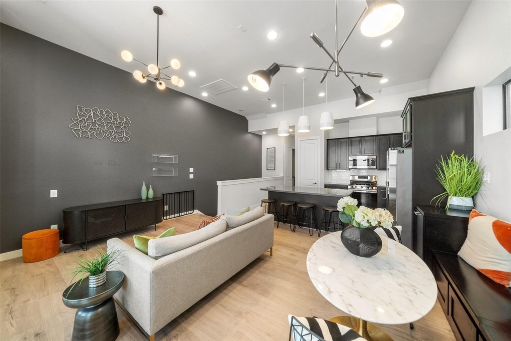 2616 Riverside Drive - Photo 10
