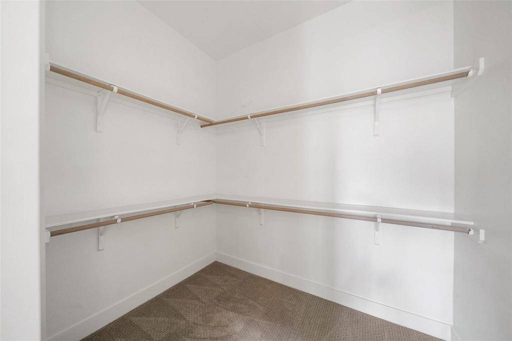 2616 Riverside Drive - Photo 23