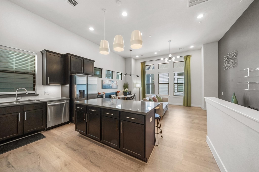 2616 Riverside Drive - Photo 16
