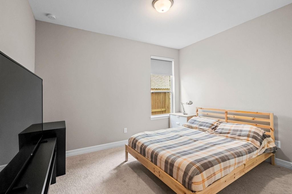4106 Sherman Oak Lane - Photo 13