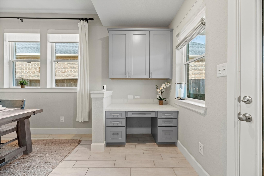 2918 Muhley Street - Photo 7