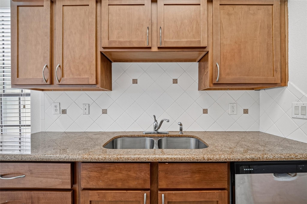 2700 Revere Street - Photo 18