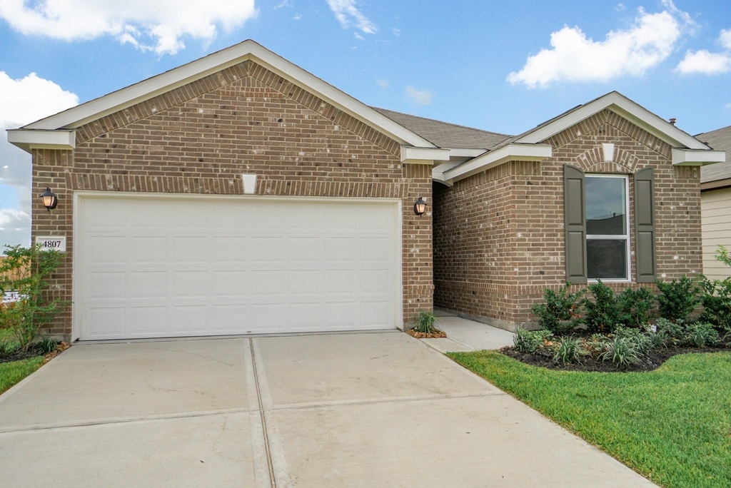4807 Westfield Pines Drive - Photo 0