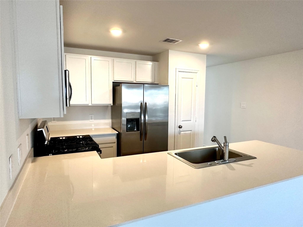 325 Birch Blossom Path - Photo 4