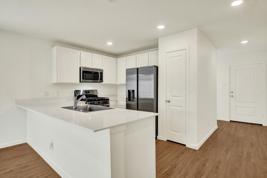 5110 Sunvalley Bend Drive - Photo 5