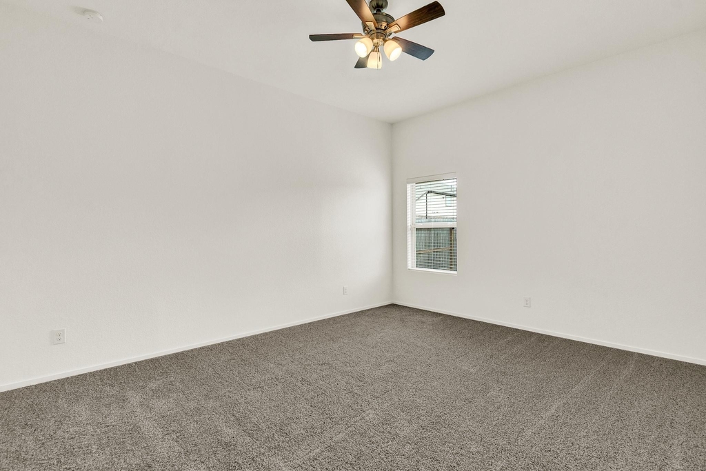 5110 Sunvalley Bend Drive - Photo 10