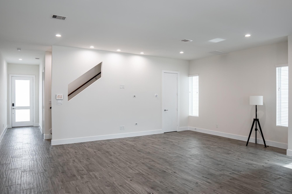 5416 Robusto Place - Photo 6