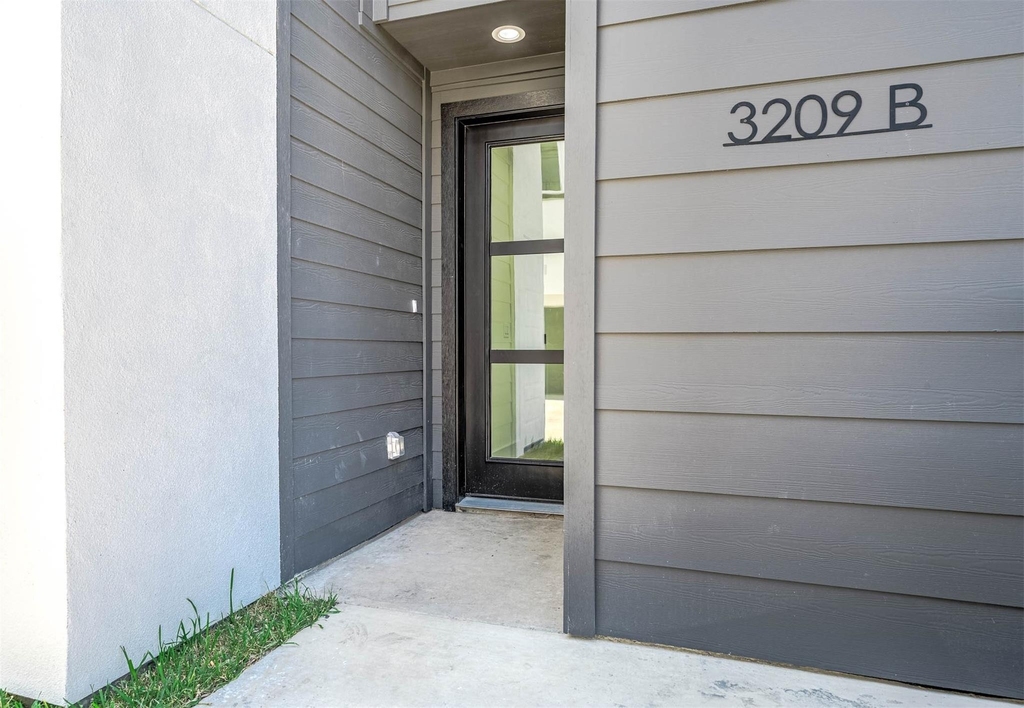 3209 St Emanuel Street - Photo 4