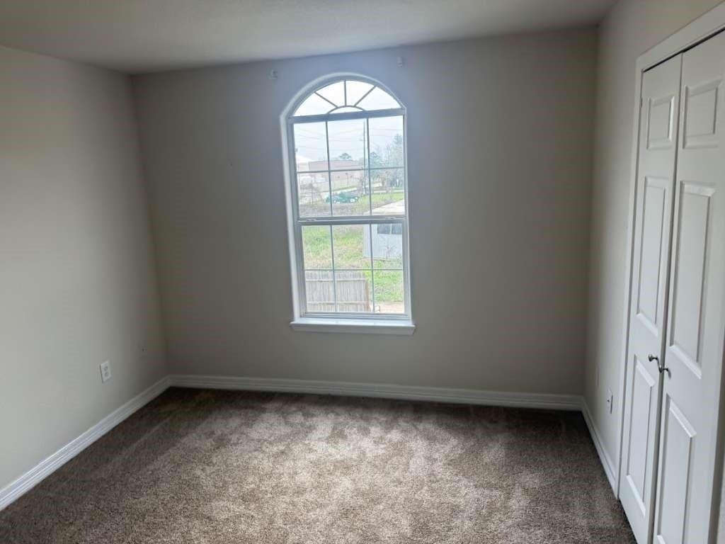 1675 Hugh Road - Photo 7