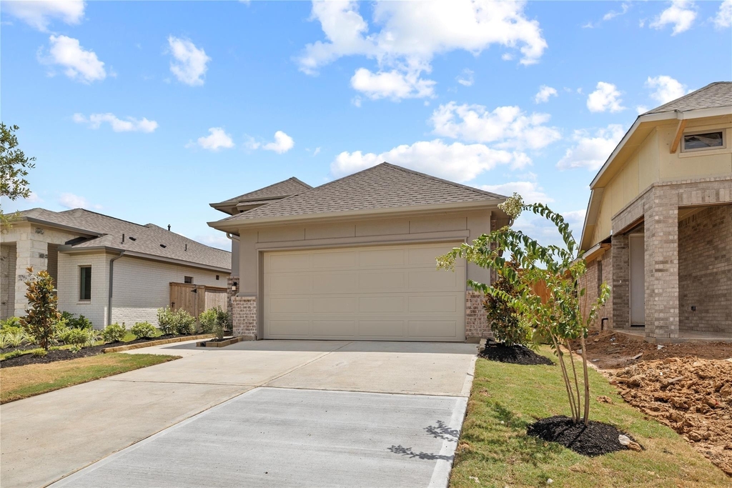 10414 Starfire Yellow Drive - Photo 1