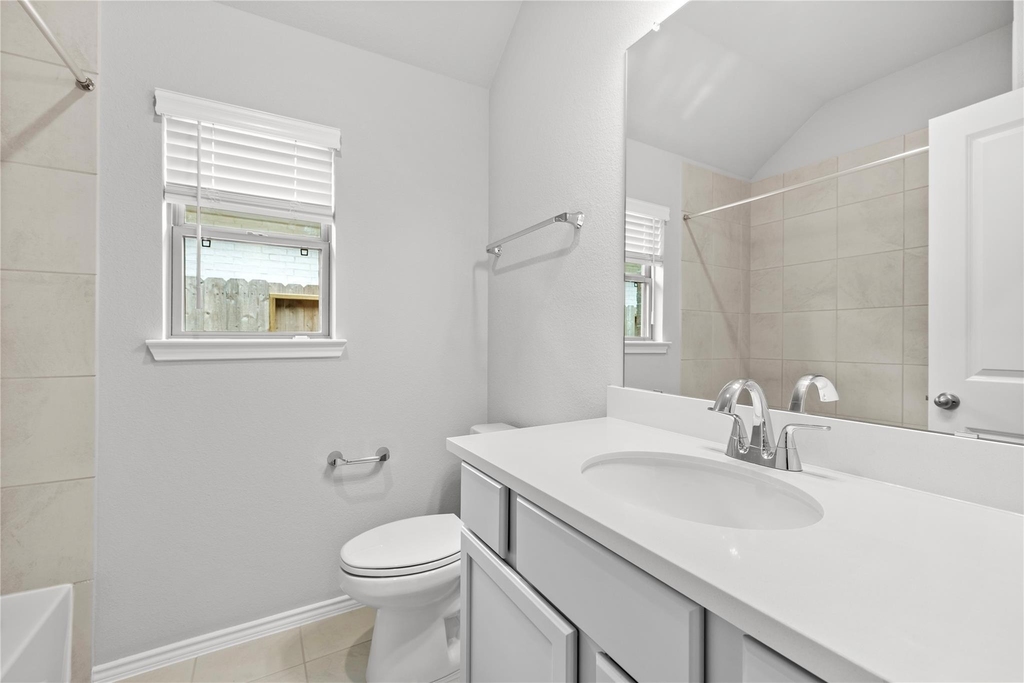 10414 Starfire Yellow Drive - Photo 22