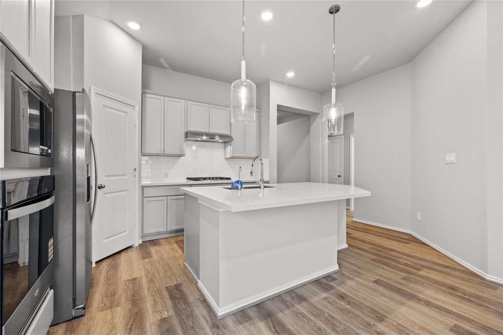 10414 Starfire Yellow Drive - Photo 11