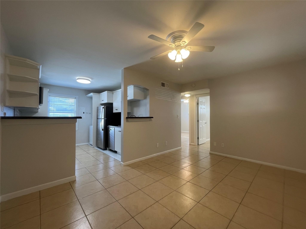 1502 Heights Boulevard - Photo 1