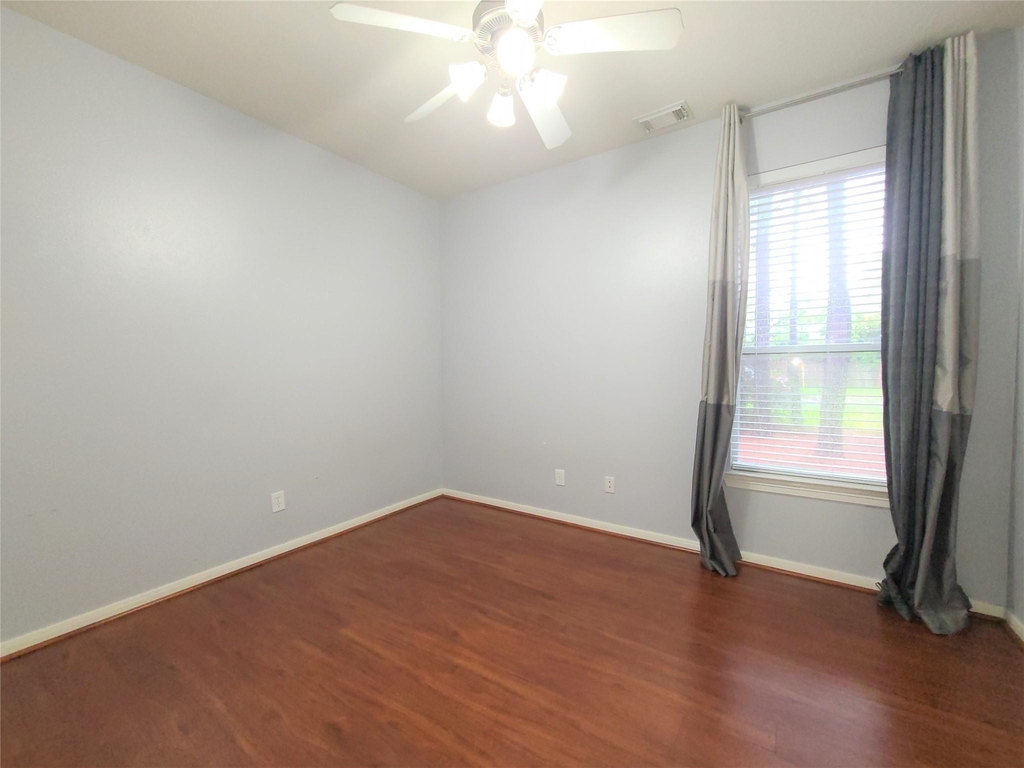 7015 Pinefern Lane - Photo 12