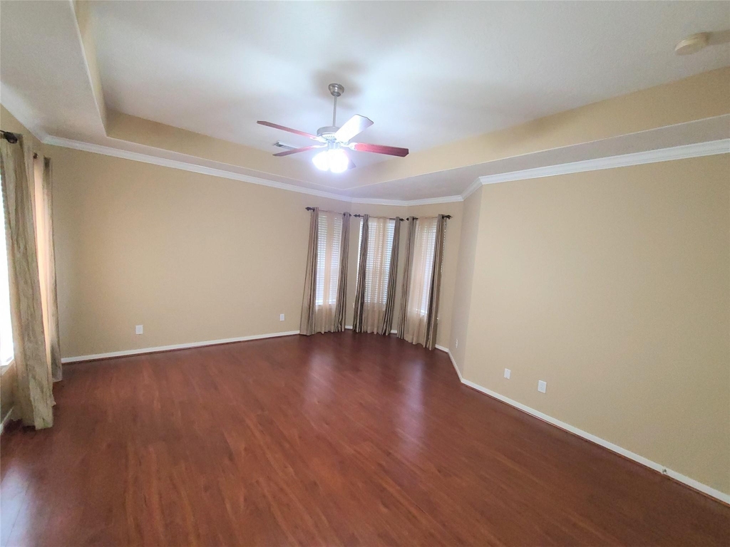 7015 Pinefern Lane - Photo 8