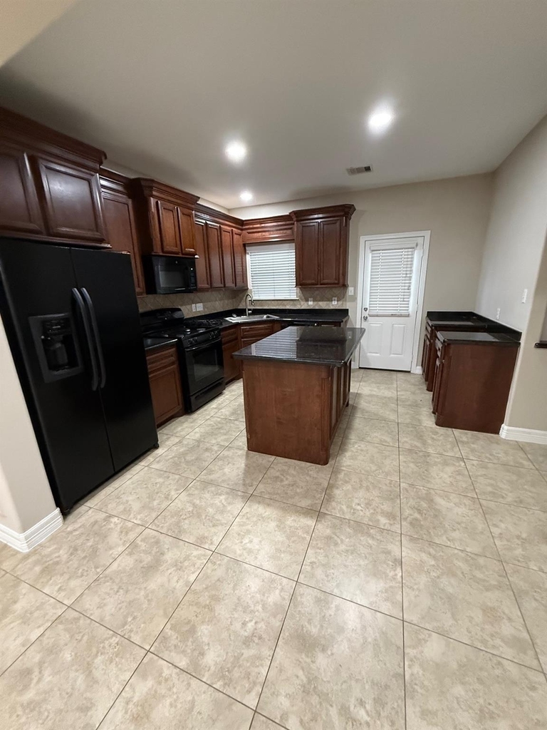 5600 Alvin A Klein Drive - Photo 1