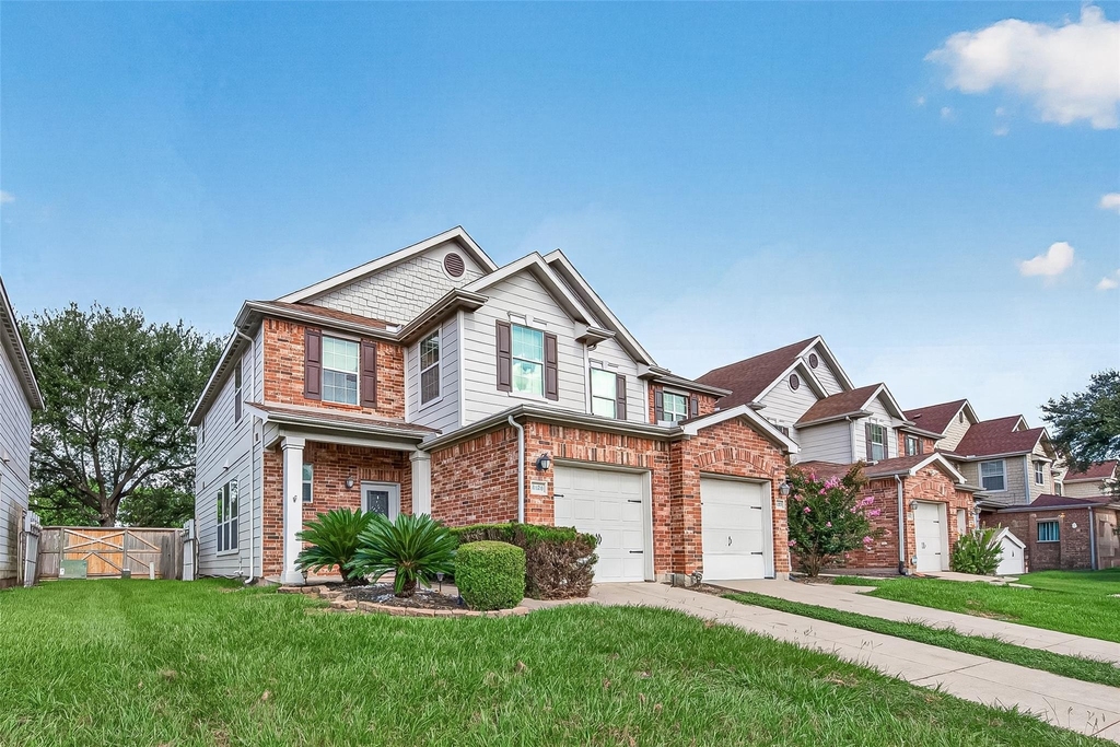 8126 Montague Manor Lane - Photo 2