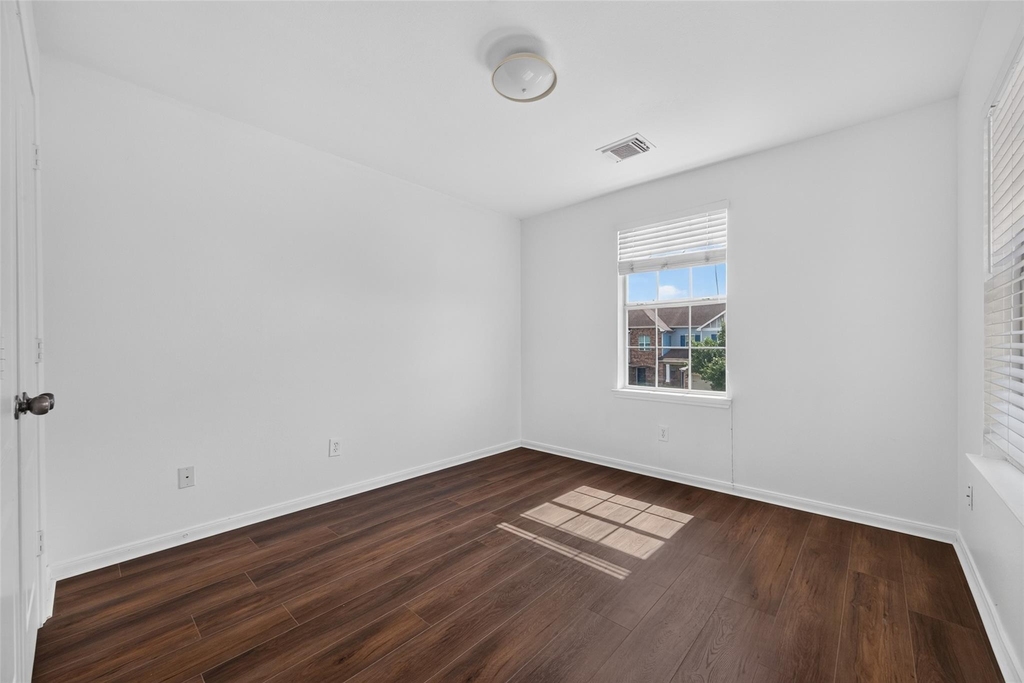 8126 Montague Manor Lane - Photo 32