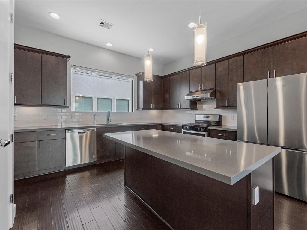 1615 Milby Street - Photo 5