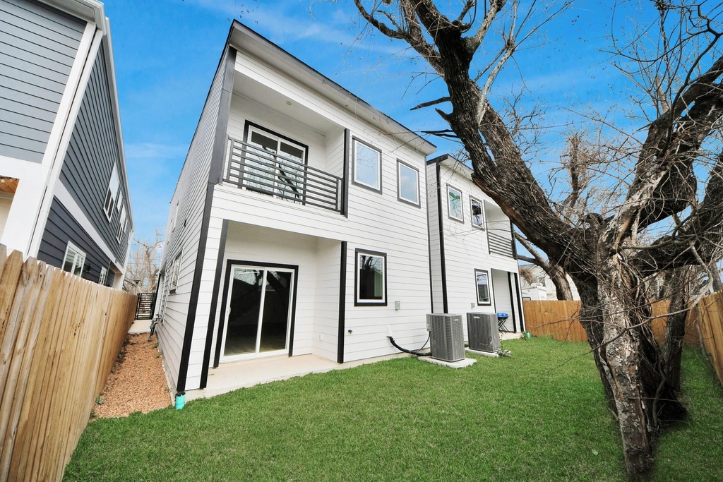 3524 Rebecca Street - Photo 41