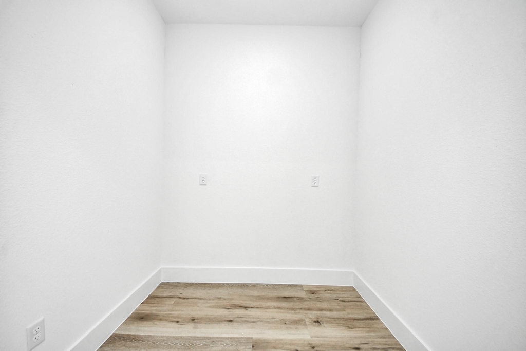 3524 Rebecca Street - Photo 22