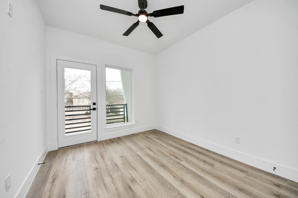 3524 Rebecca Street - Photo 36
