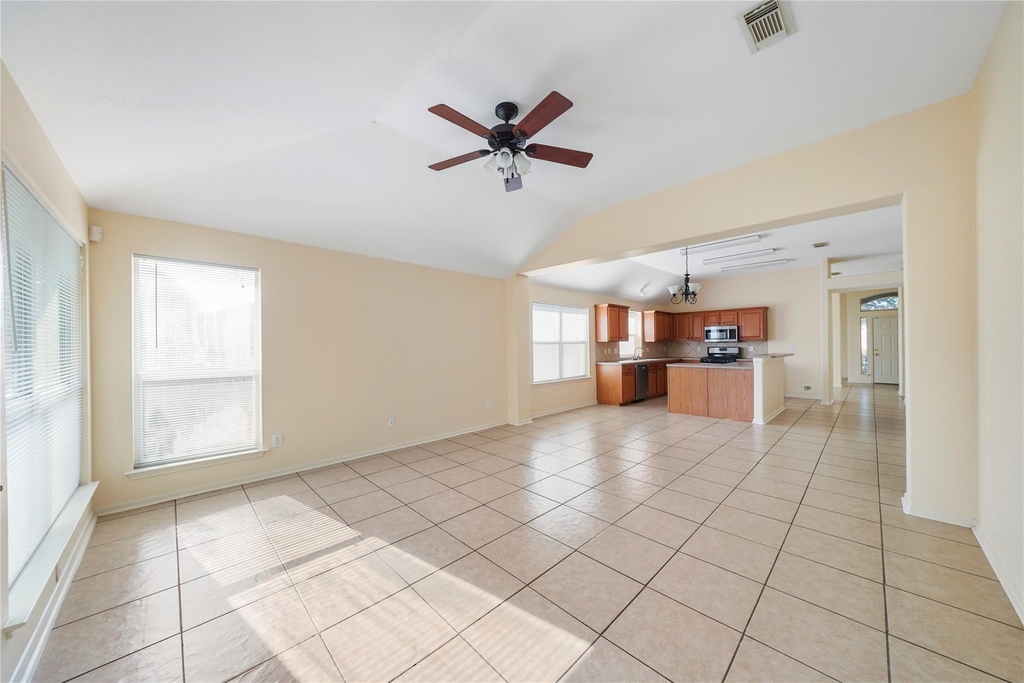 20410 Pomegranate Lane - Photo 7