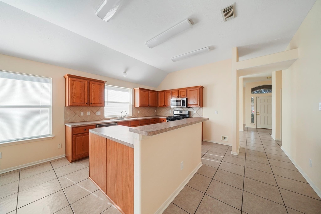 20410 Pomegranate Lane - Photo 4