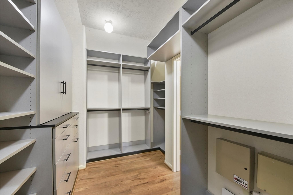 7514 Boxwood Ridge Lane - Photo 18