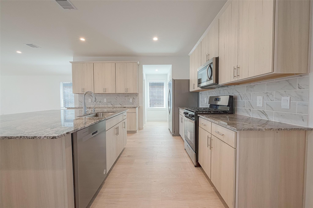 4303 Whitefish Lane - Photo 9