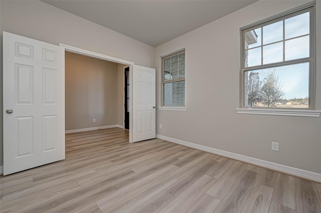 3433 Acacia Grove Ln - Photo 4