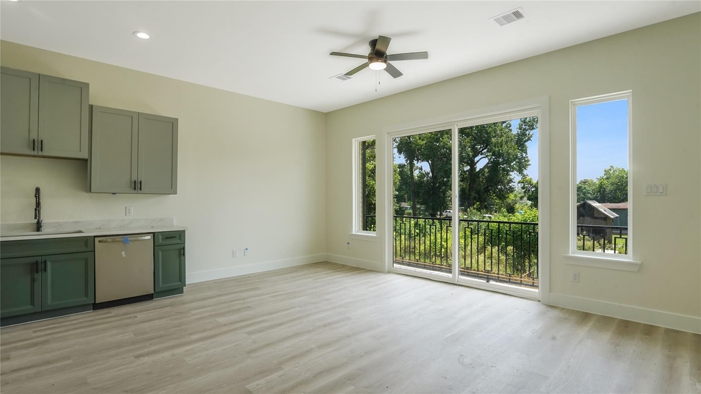 1315 Knight Street - Photo 1