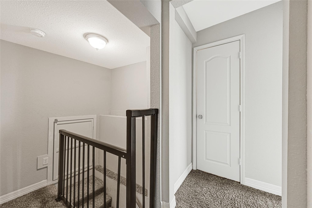 306 E 38th Street - Photo 17