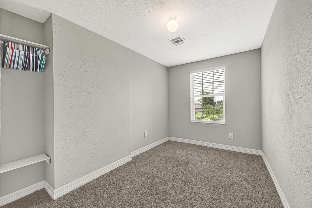306 E 38th Street - Photo 18