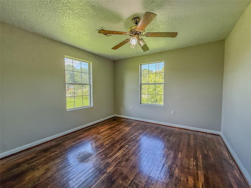 6310 Brookside Road - Photo 10