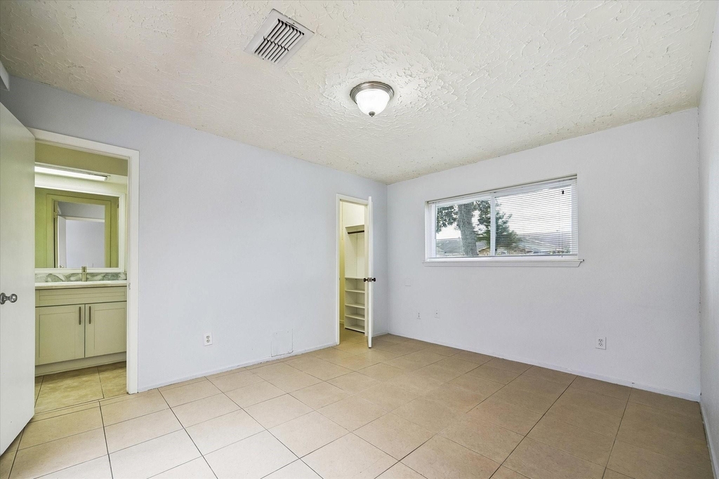 6407 S Briar Bayou Drive - Photo 6