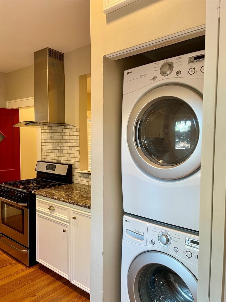 1039 Robbie Street - Photo 13